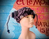 Hat Verolution: Allo La Terre. One size.