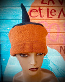 Sweater hat: Connecté.