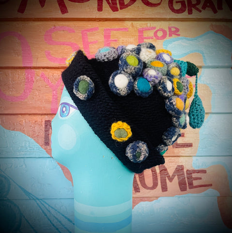 Sweater hat: Neuropods