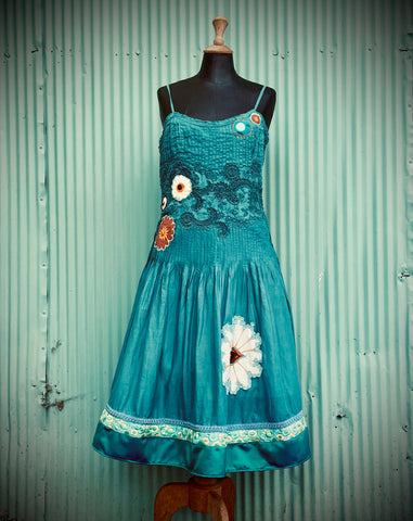 Dress - Un Champs de Bleuets. Size 12